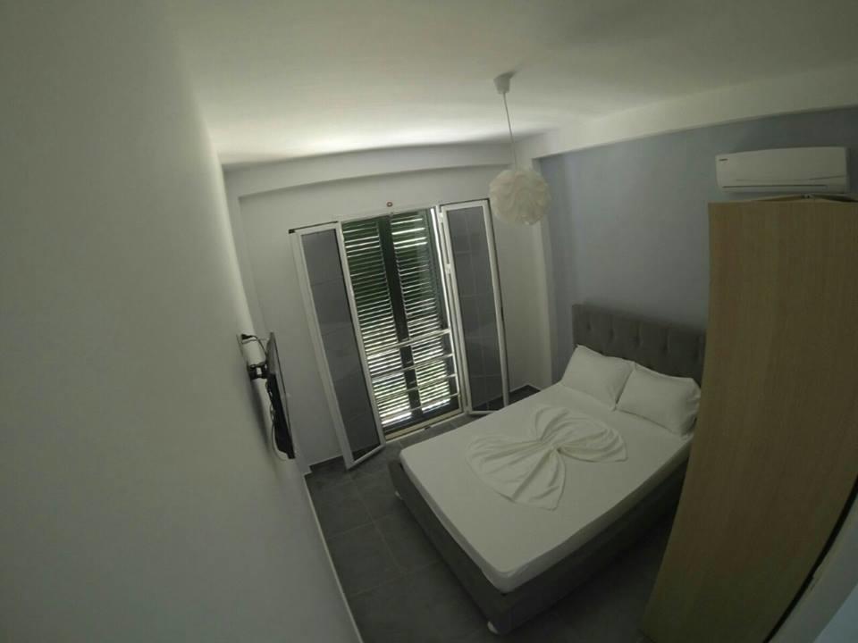 Guest House Solive Himarë Exterior foto